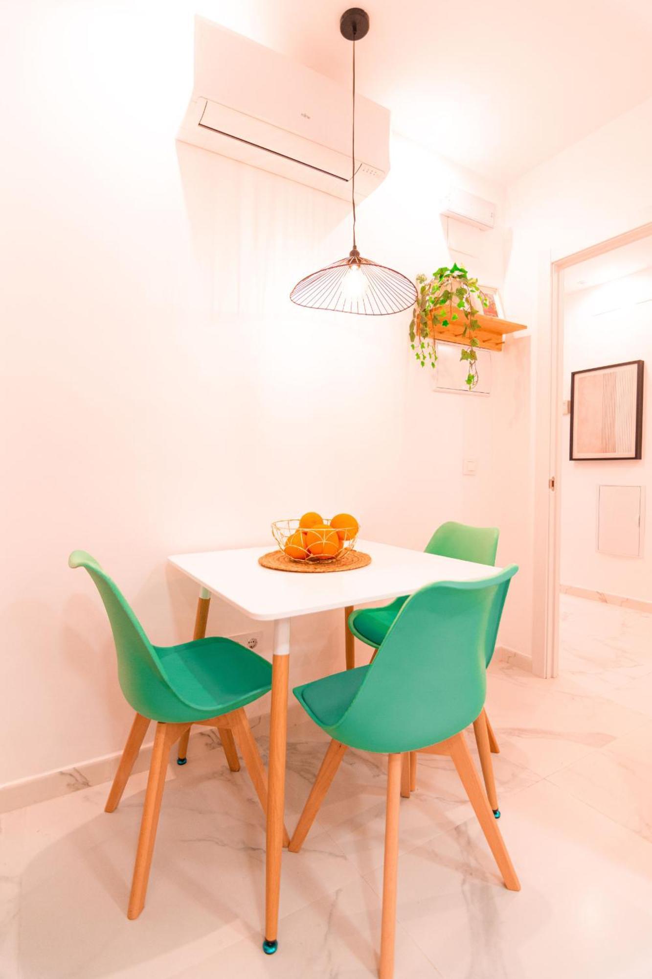 Апартаменты Edomus Catedral Boutique Севилья Экстерьер фото